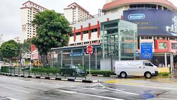 Holland Road Shopping Centre (D10), Retail #487686291